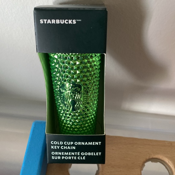 2023 Starbucks Holiday Cold Cup Ornament Keychain- BNWT - Picture 2 of 7